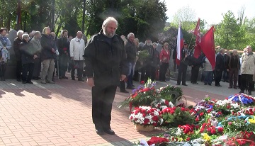 Uctění památky padlých vojáků Rudé armády  na vojenském pohřebišti Praha - Olšany